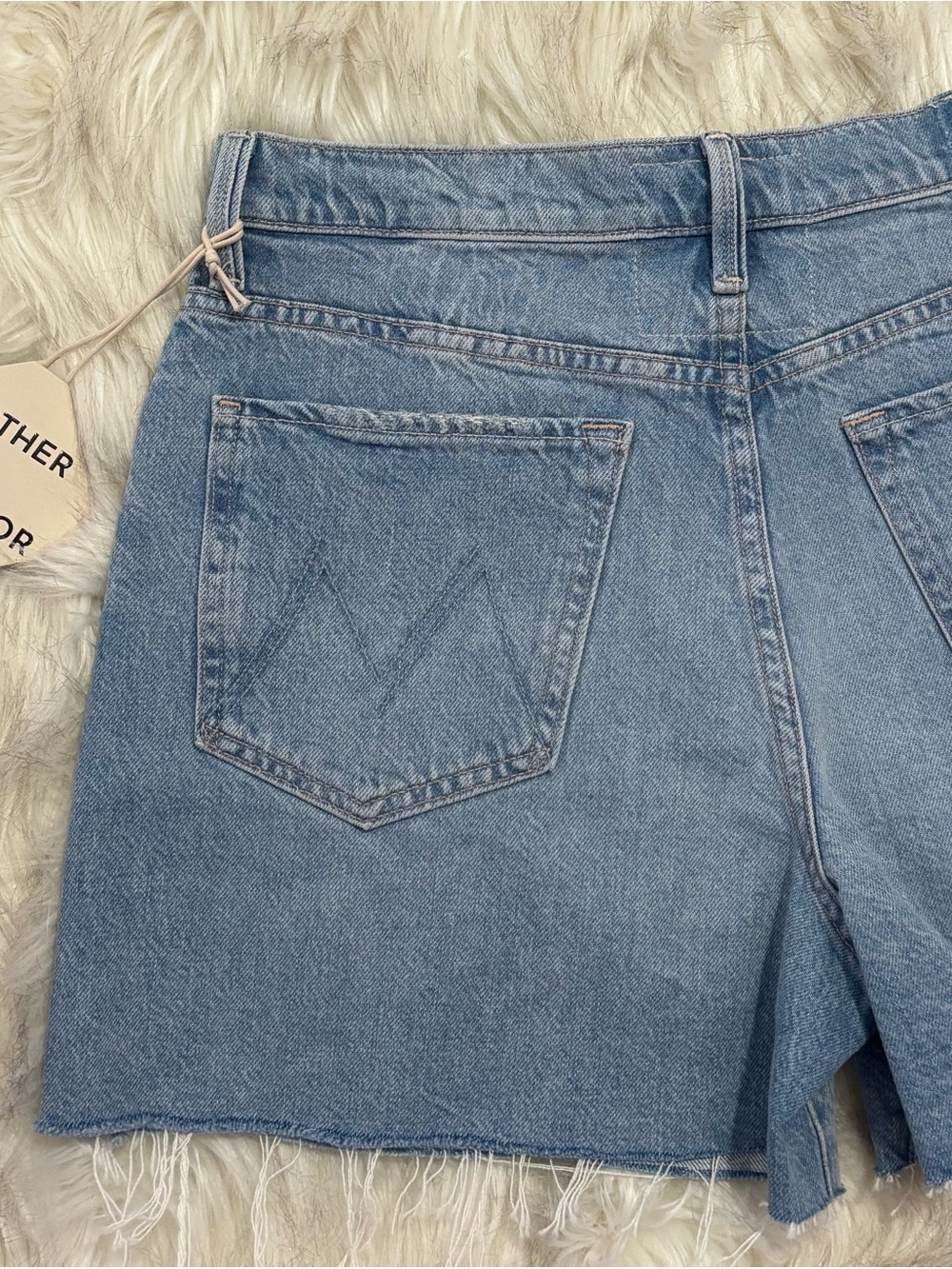 NWT MOTHER The Extra Mile Cutoff Short Head Rush Light Blue SZ 27 RV $238 - Picture 11 of 16